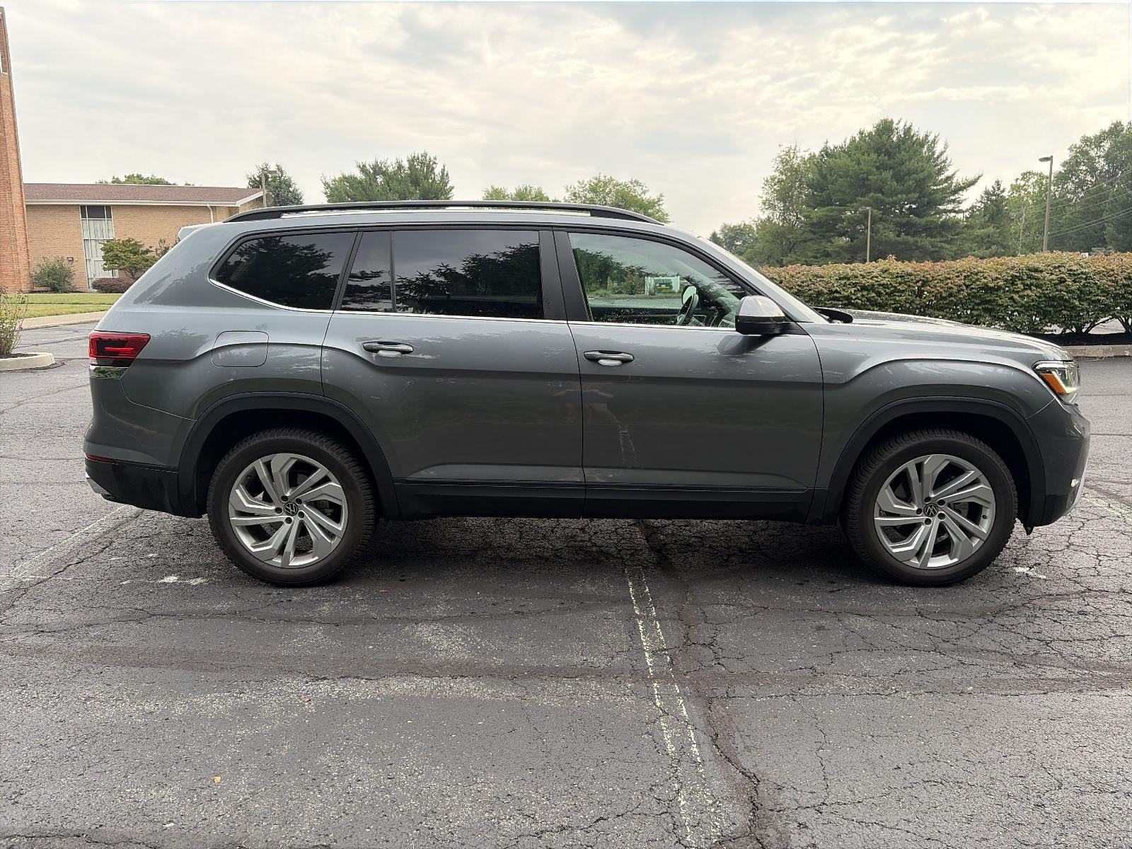 2022 Volkswagen Atlas 3.6L V6 SE w/Technology 4MOTION