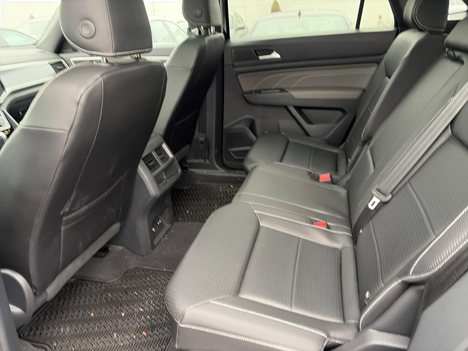 2023 Volkswagen Atlas Cross Sport 3.6L V6 SEL R-Line Black 4MOTION