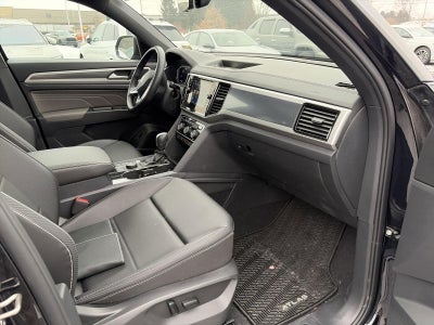 2023 Volkswagen Atlas Cross Sport 3.6L V6 SEL R-Line Black 4MOTION