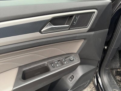 2023 Volkswagen Atlas Cross Sport 3.6L V6 SEL R-Line Black 4MOTION