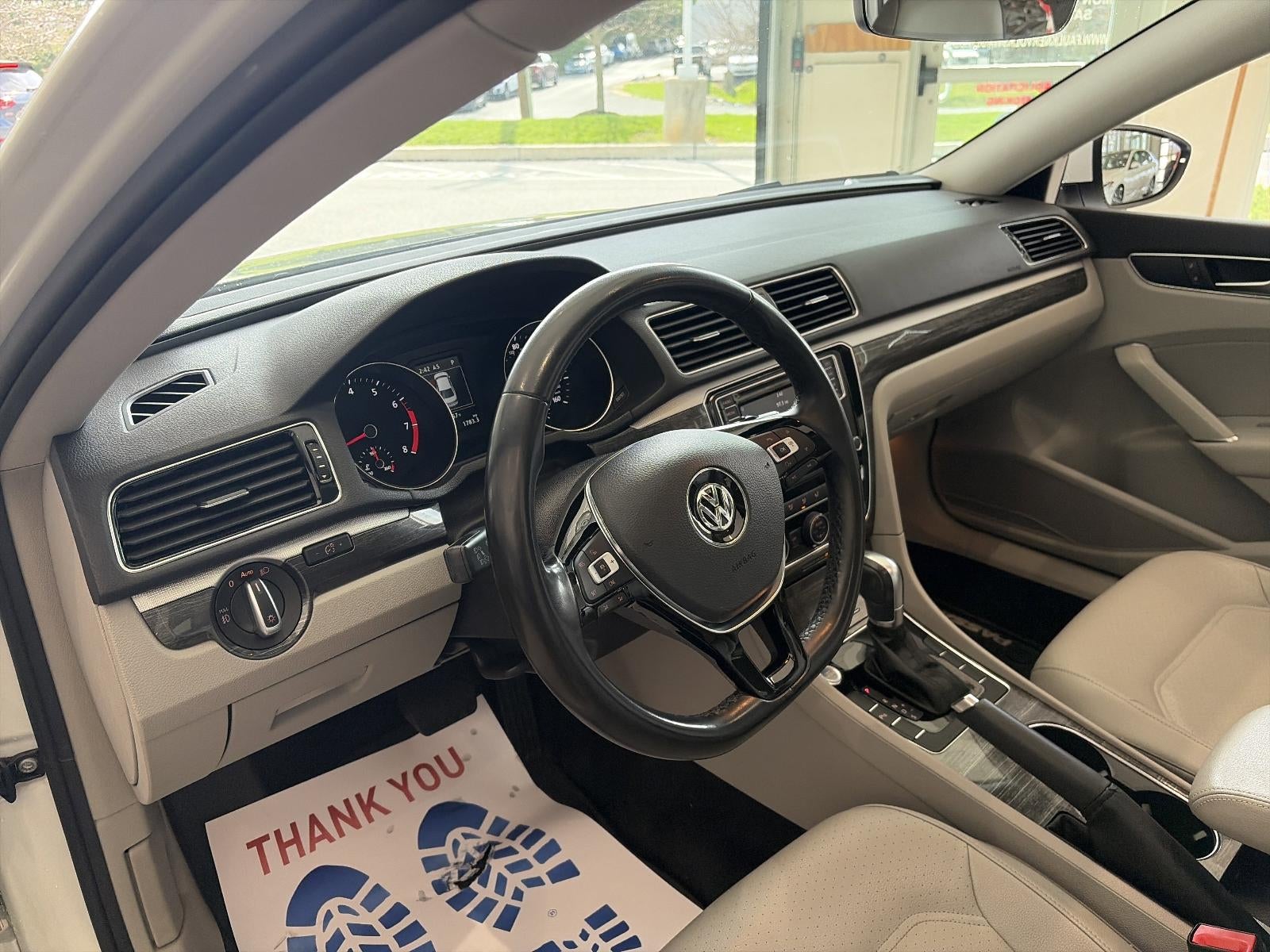 2018 Volkswagen Passat 2.0T SE w/Technology Auto
