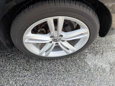 2014 Volkswagen Passat 4dr Sdn 1.8T Auto SEL Premium PZEV