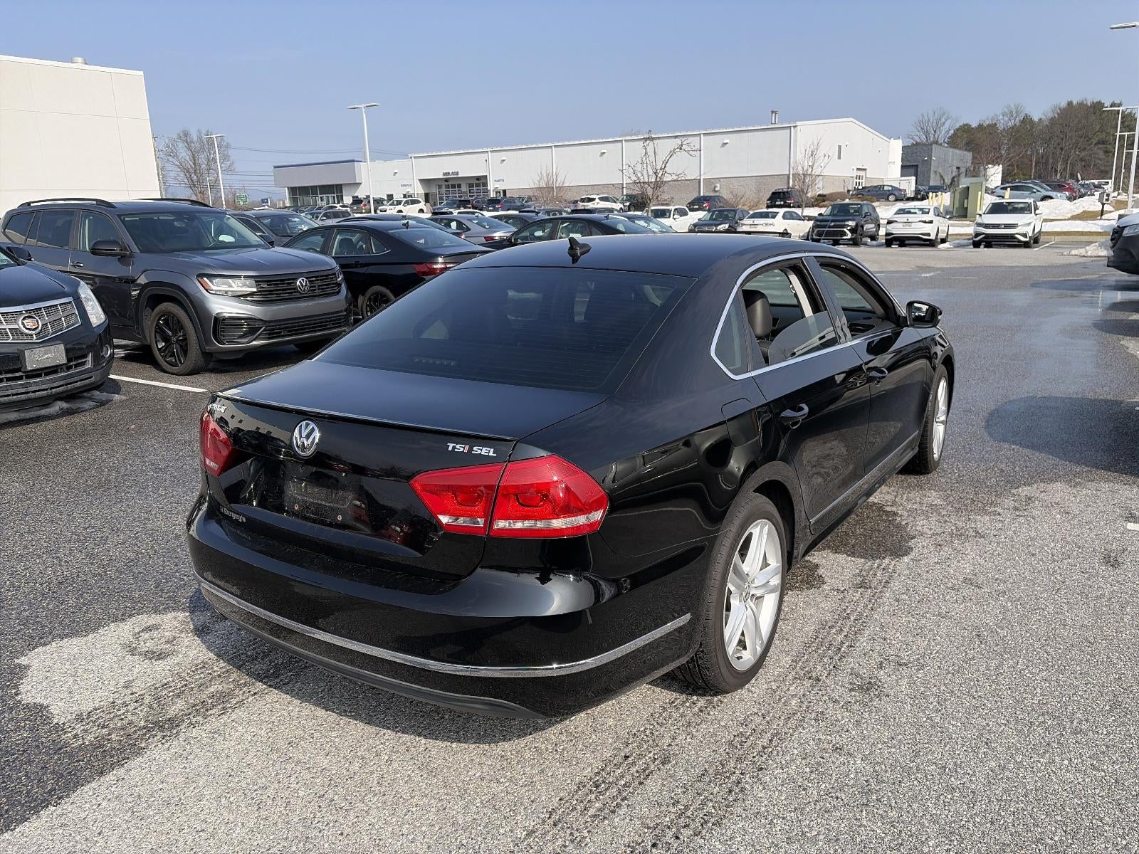 2014 Volkswagen Passat 4dr Sdn 1.8T Auto SEL Premium PZEV