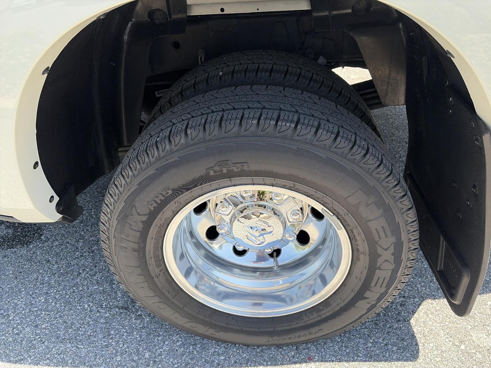 2023 RAM 3500 Longhorn 4x4 Crew Cab 8' Box