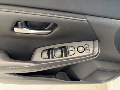 2024 Nissan Sentra SV CVT