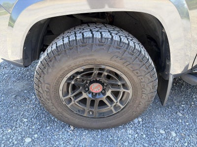 2017 Toyota Tacoma TRD Sport Double Cab 5' Bed V6 4x4 AT (Natl)