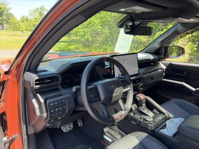 2024 Toyota Tacoma 4WD 4WD TRD Pro Hybrid Double Cab 5' Bed AT (Natl)