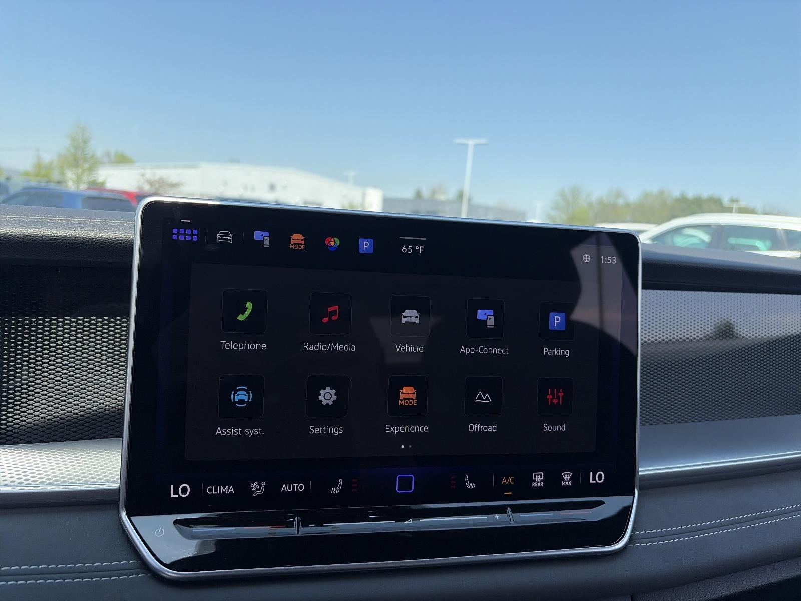 2025 Volkswagen Tiguan 2.0T SE R-Line Black 4MOTION