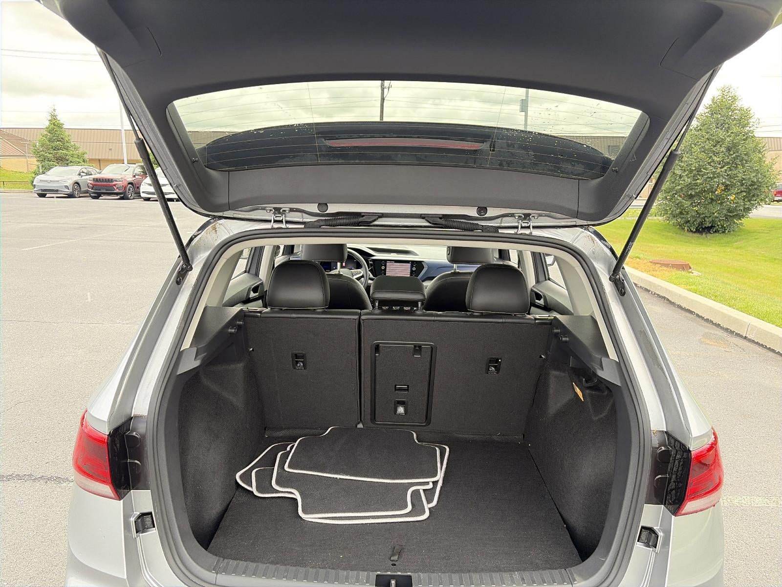 2023 Volkswagen Taos SE 4MOTION *Ltd Avail*