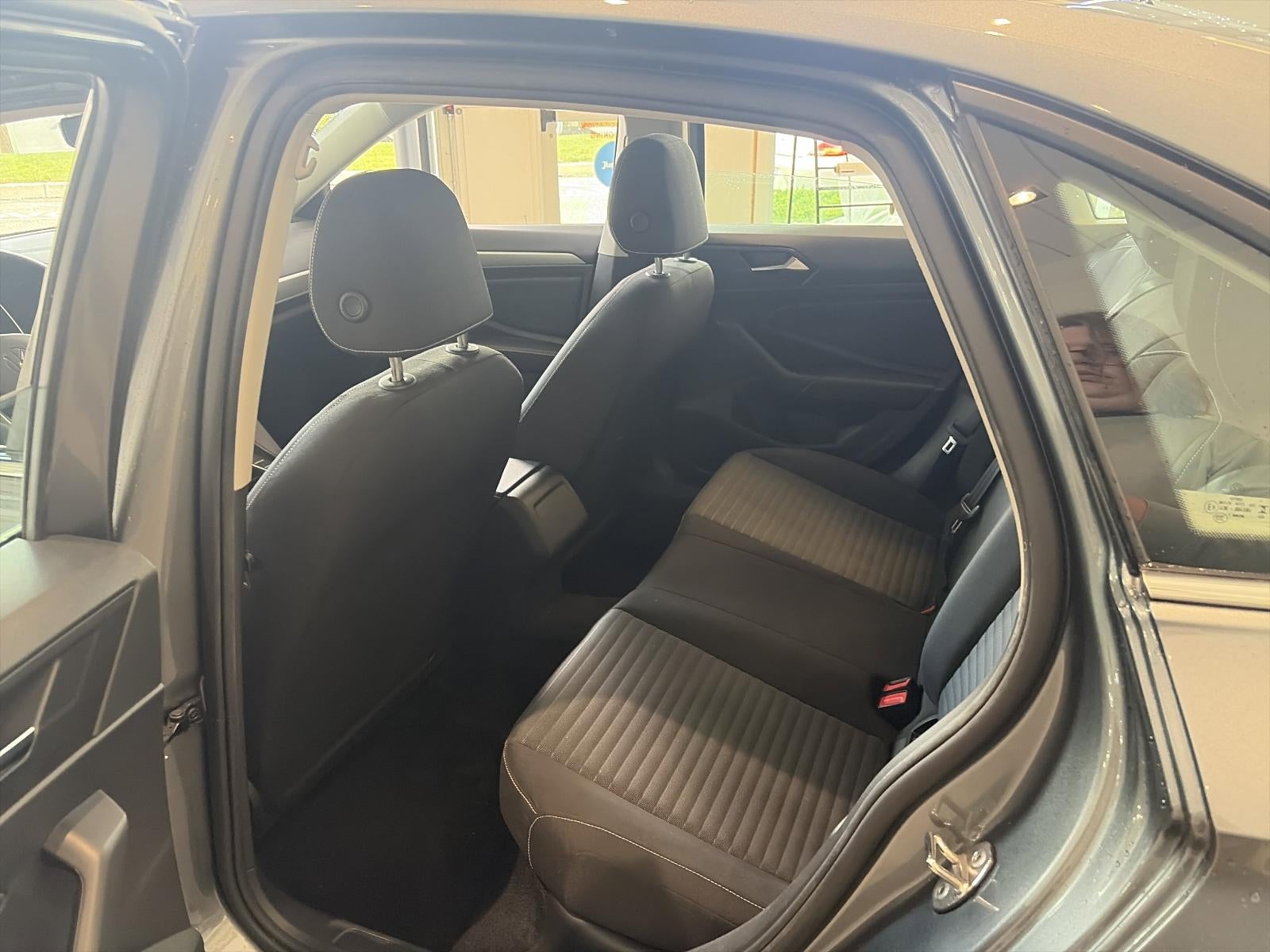 2023 Volkswagen Jetta S Manual