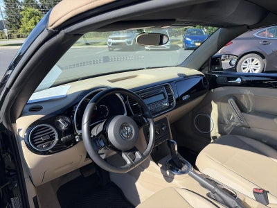 2013 Volkswagen Beetle Convertible 2dr Auto 2.5L PZEV