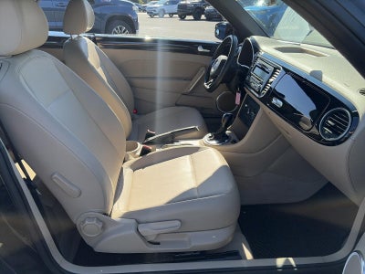 2013 Volkswagen Beetle Convertible 2dr Auto 2.5L PZEV