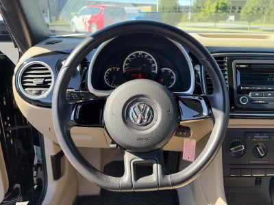 2013 Volkswagen Beetle Convertible 2dr Auto 2.5L PZEV