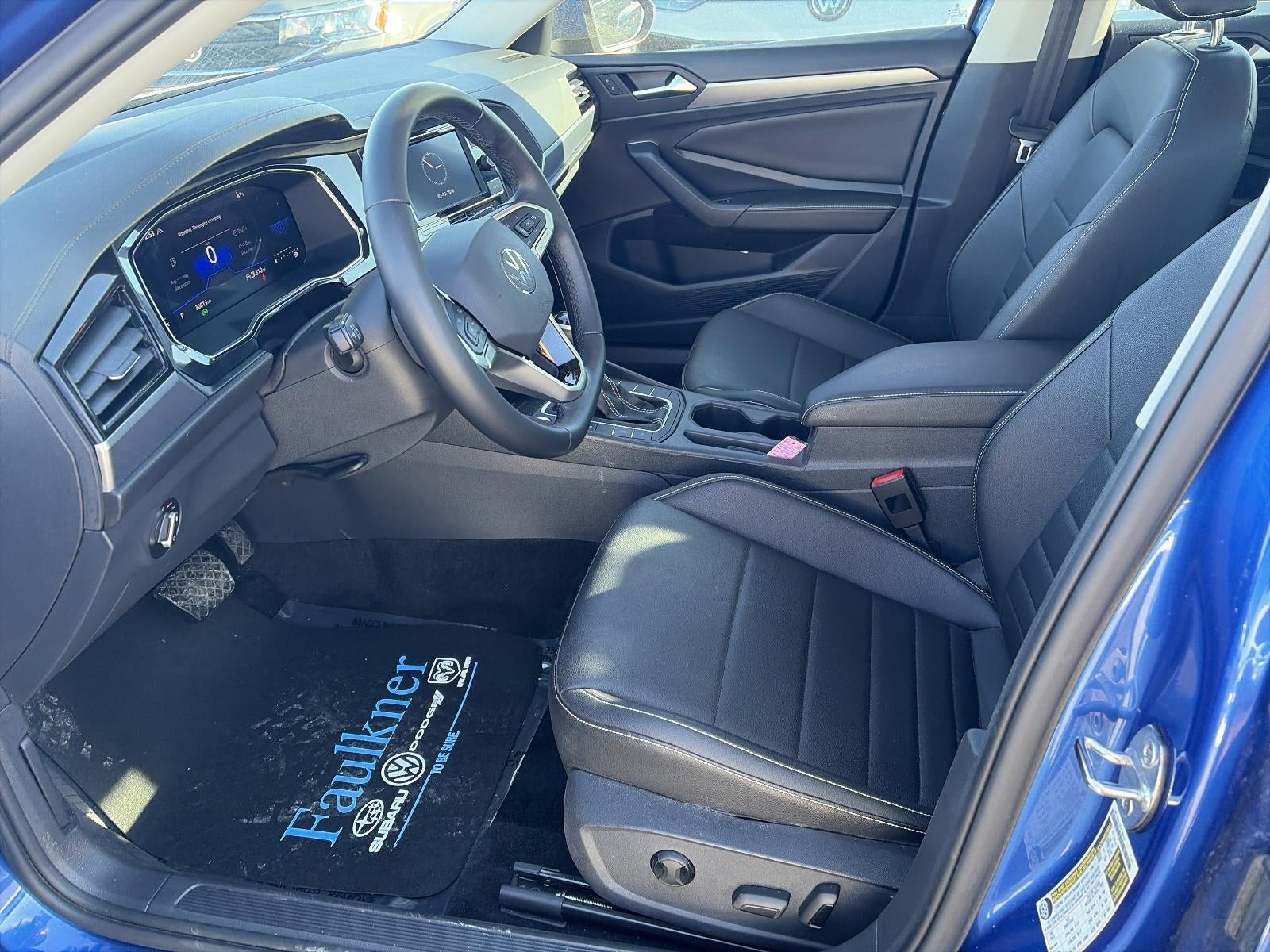 2023 Volkswagen Jetta SE Auto