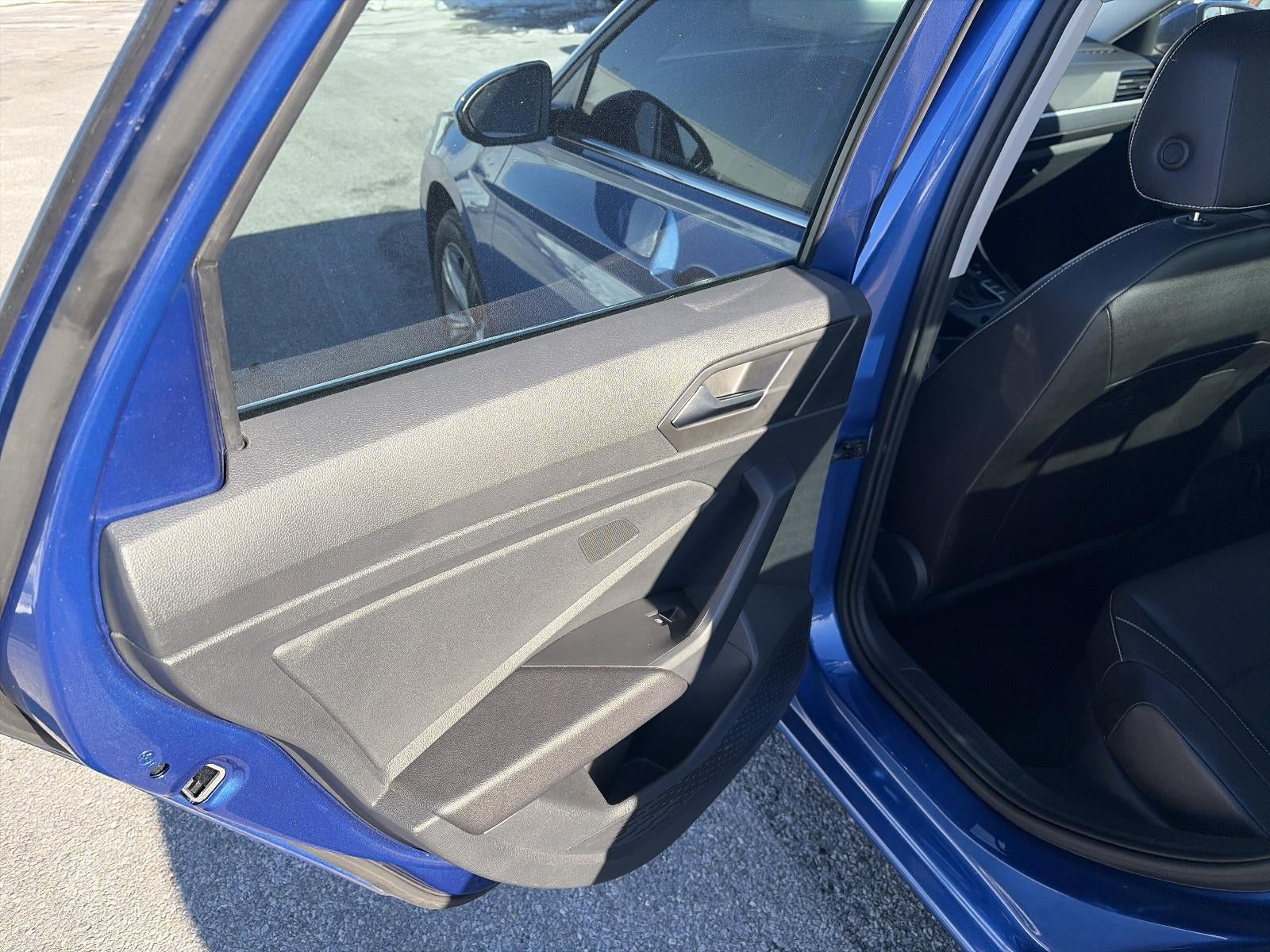 2023 Volkswagen Jetta SE Auto