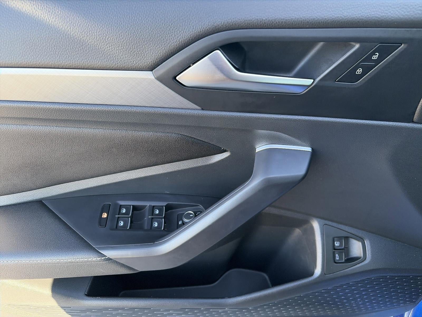 2023 Volkswagen Jetta SE Auto