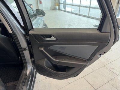 2025 Volkswagen Jetta SE Auto