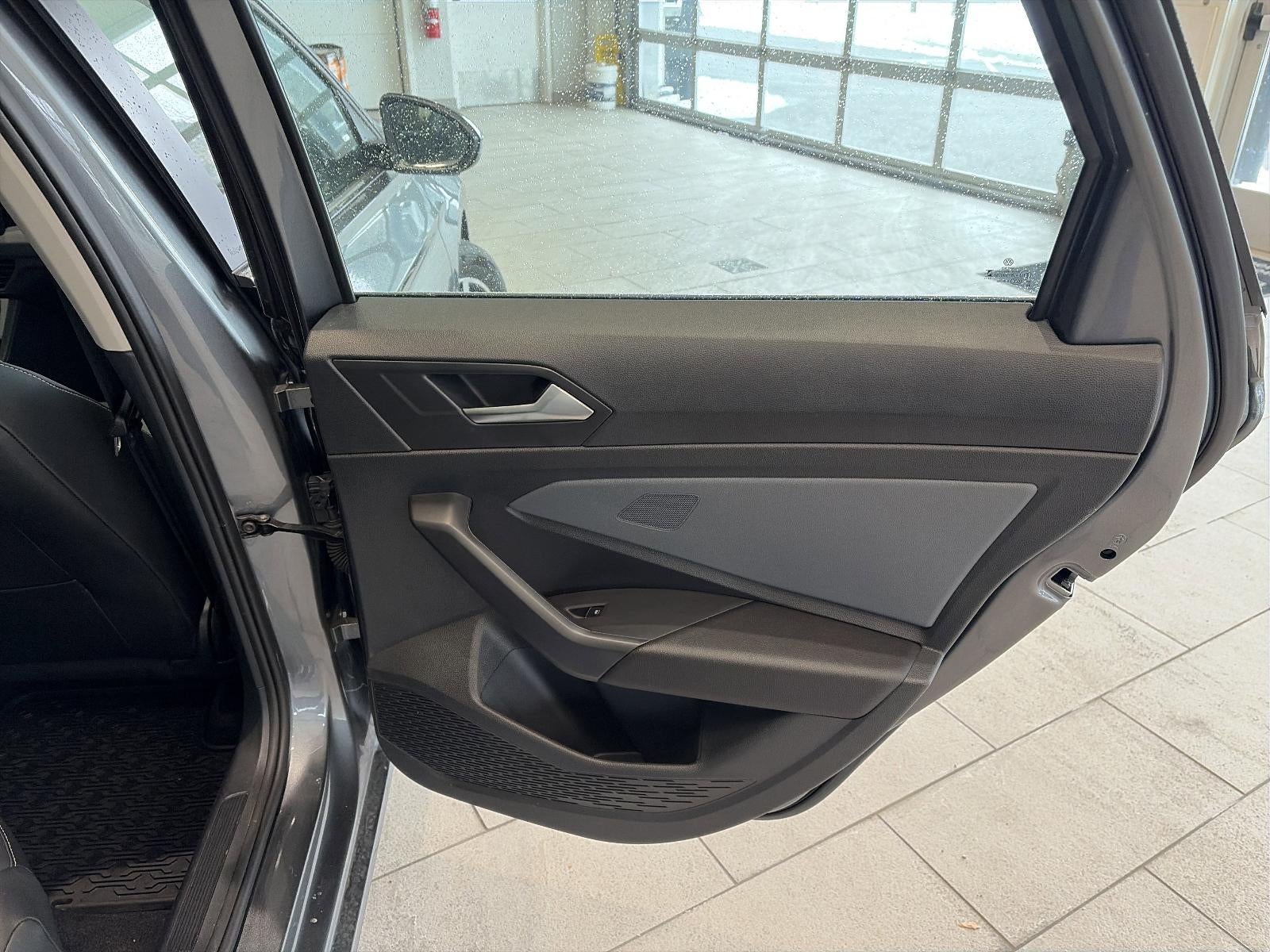 2025 Volkswagen Jetta SE Auto