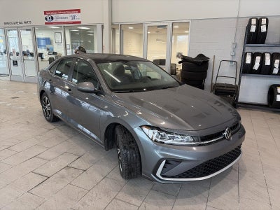 2025 Volkswagen Jetta SE Auto