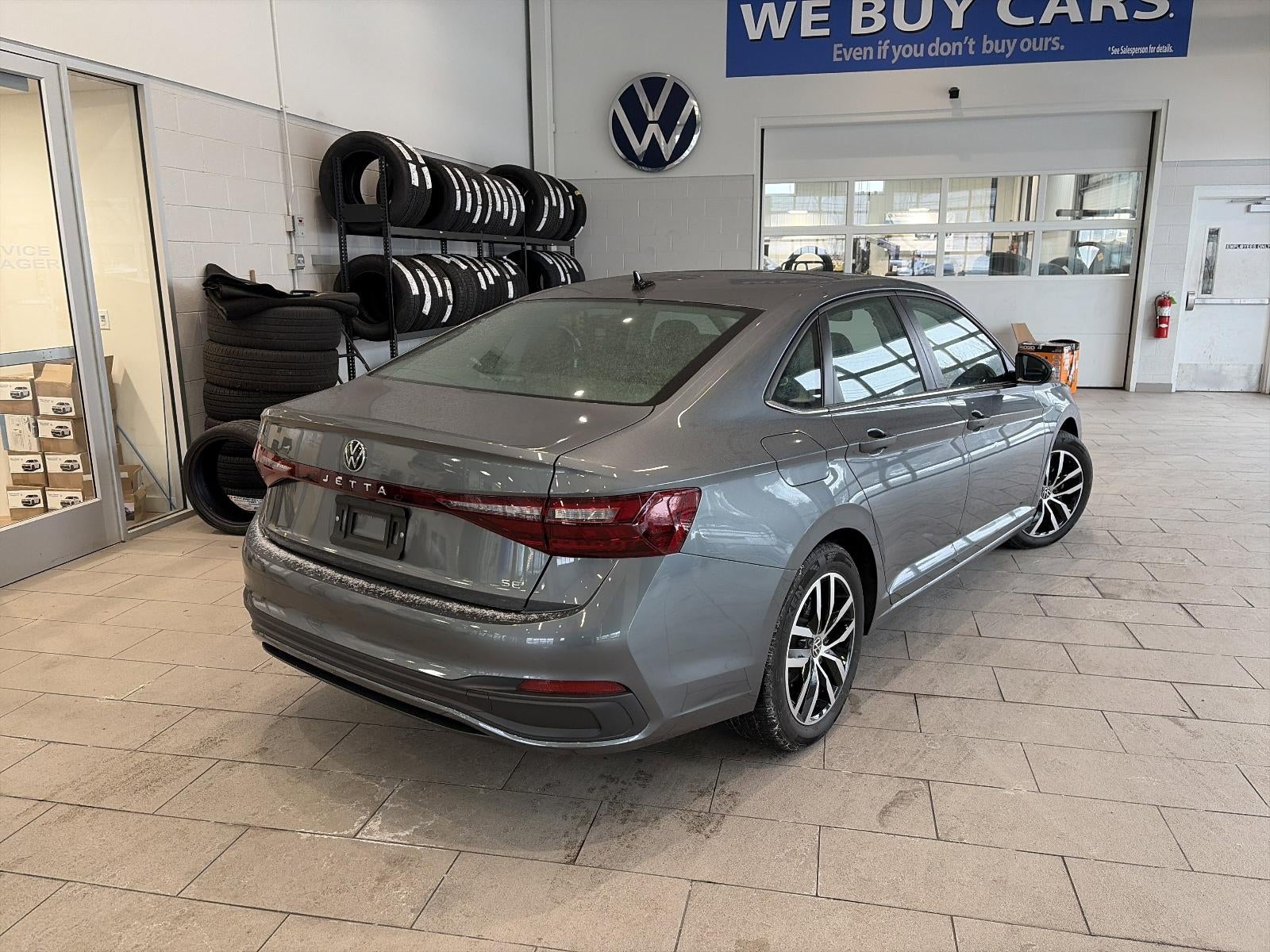 2025 Volkswagen Jetta SE Auto