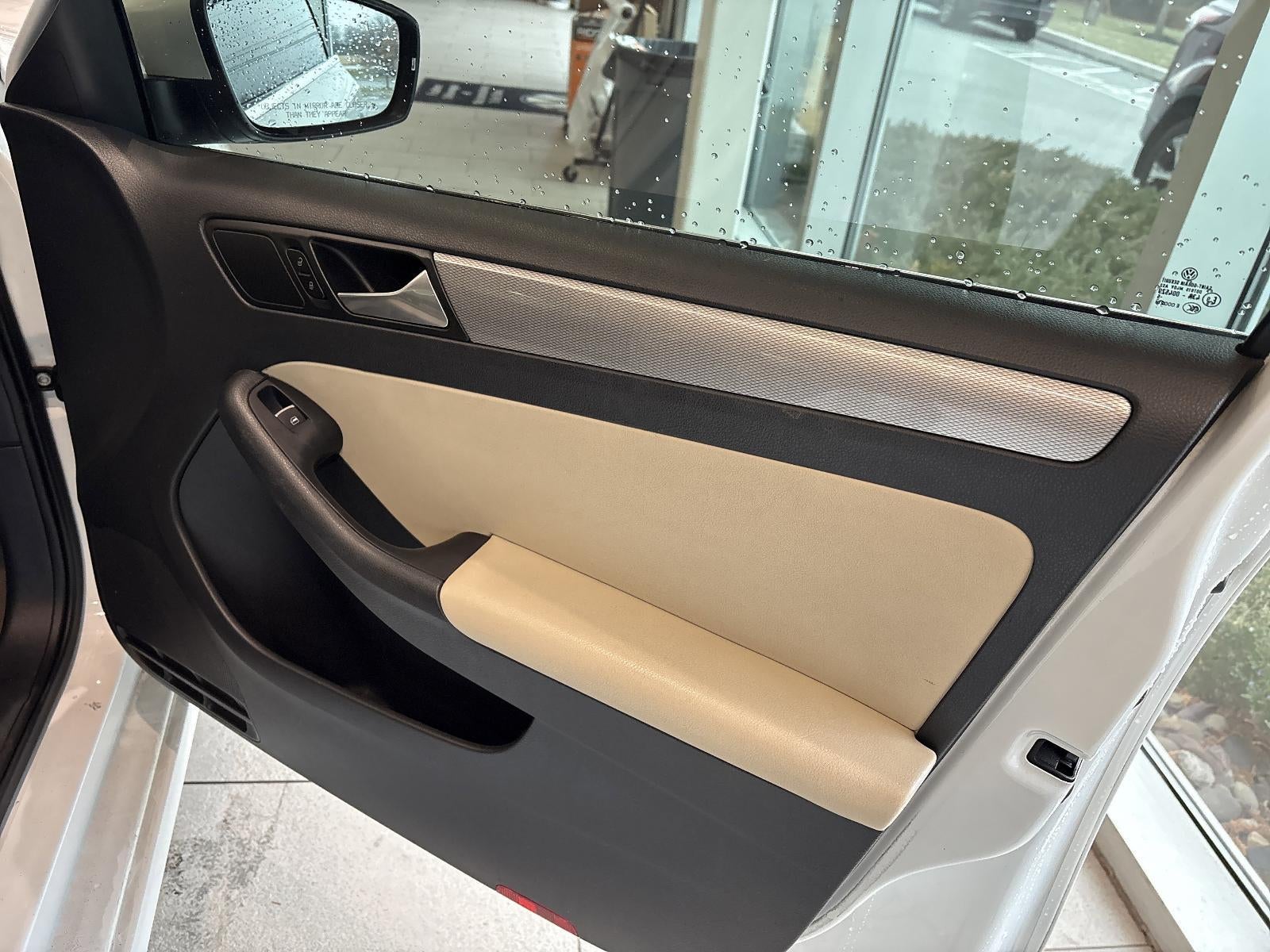 2015 Volkswagen Jetta 4dr Auto 1.8T SE PZEV Sedan