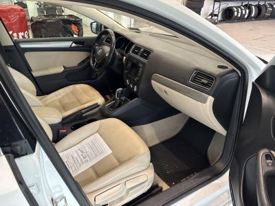 2015 Volkswagen Jetta 4dr Auto 1.8T SE PZEV Sedan