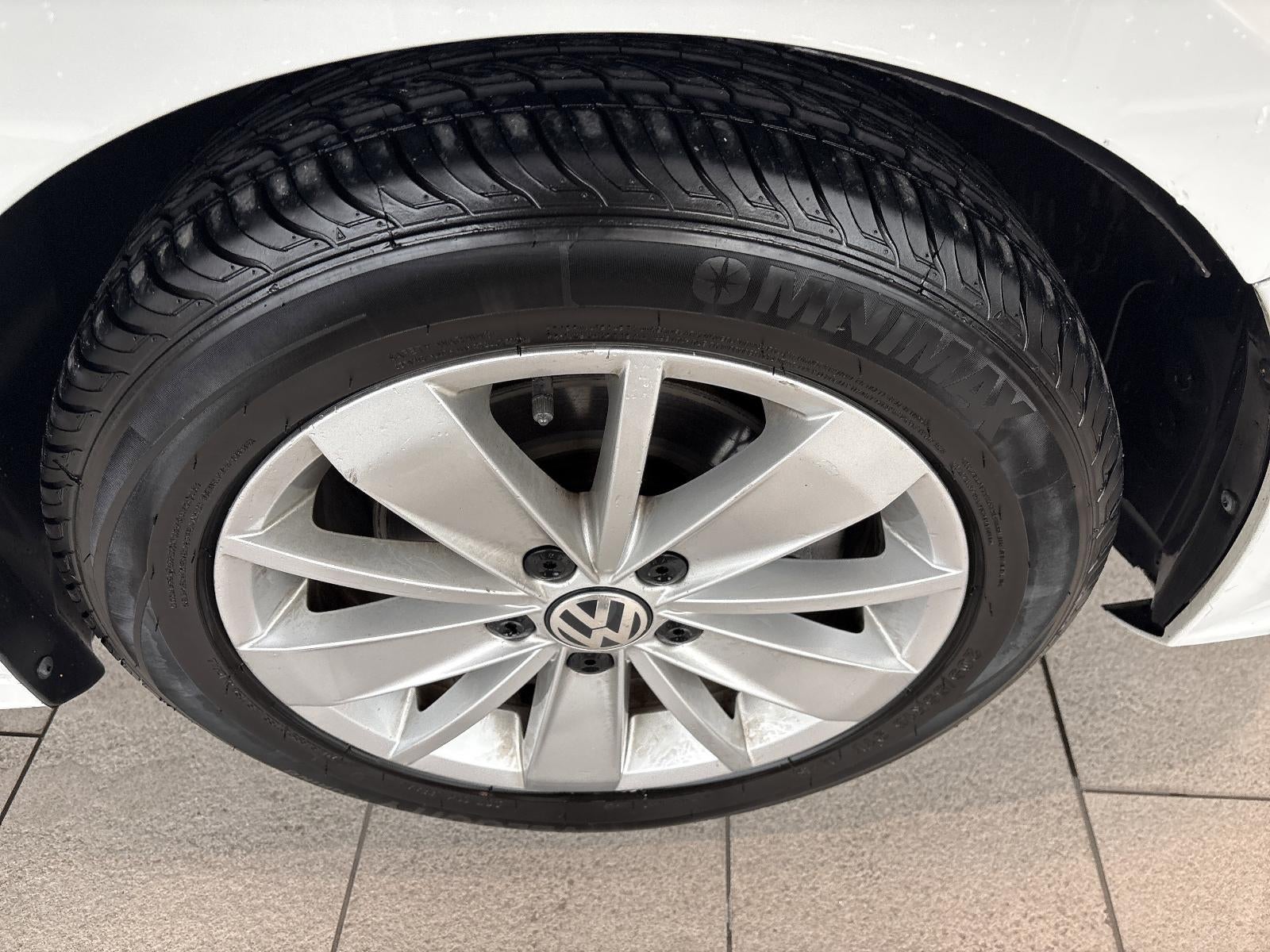 2015 Volkswagen Jetta 4dr Auto 1.8T SE PZEV Sedan