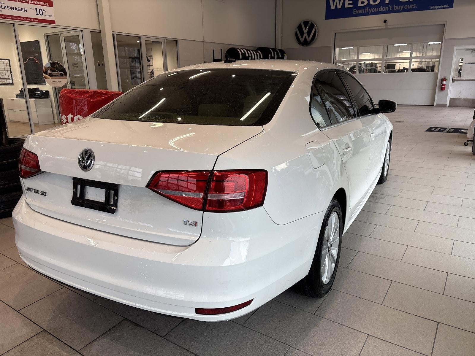 2015 Volkswagen Jetta 4dr Auto 1.8T SE PZEV Sedan