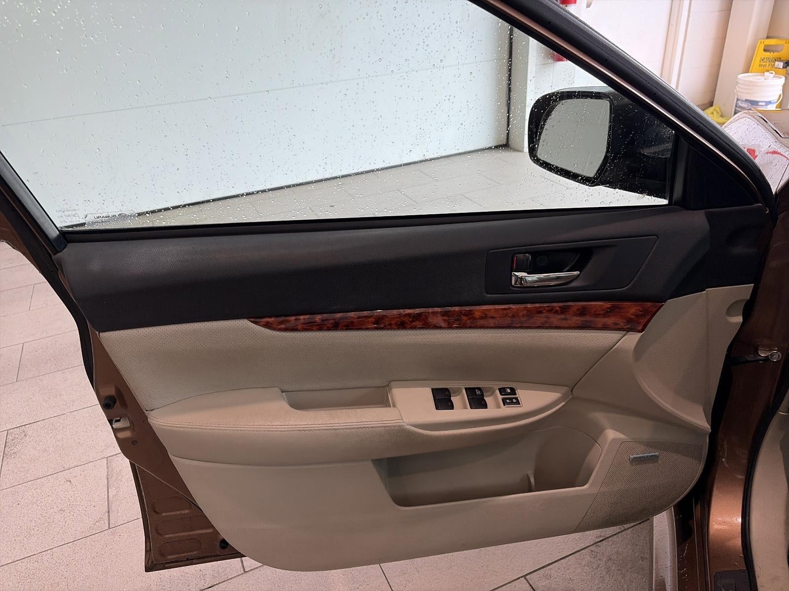 2011 Subaru Legacy 2.5i Limited Power Moonroof