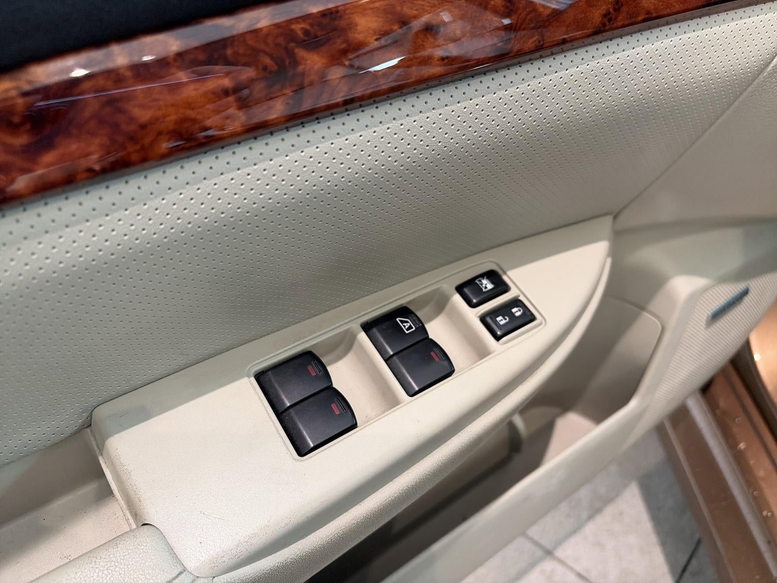 2011 Subaru Legacy 2.5i Limited Power Moonroof