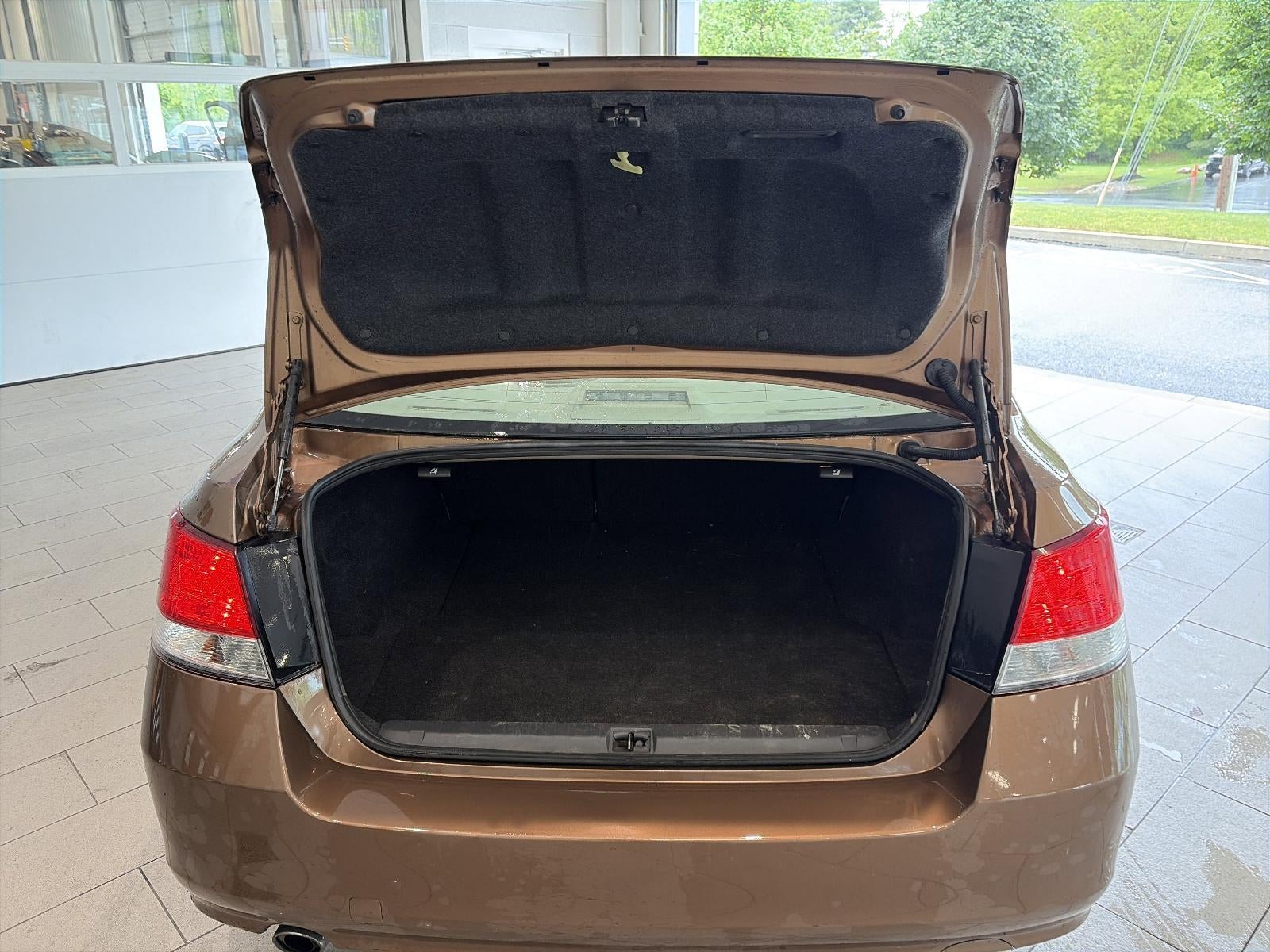 2011 Subaru Legacy 2.5i Limited Power Moonroof