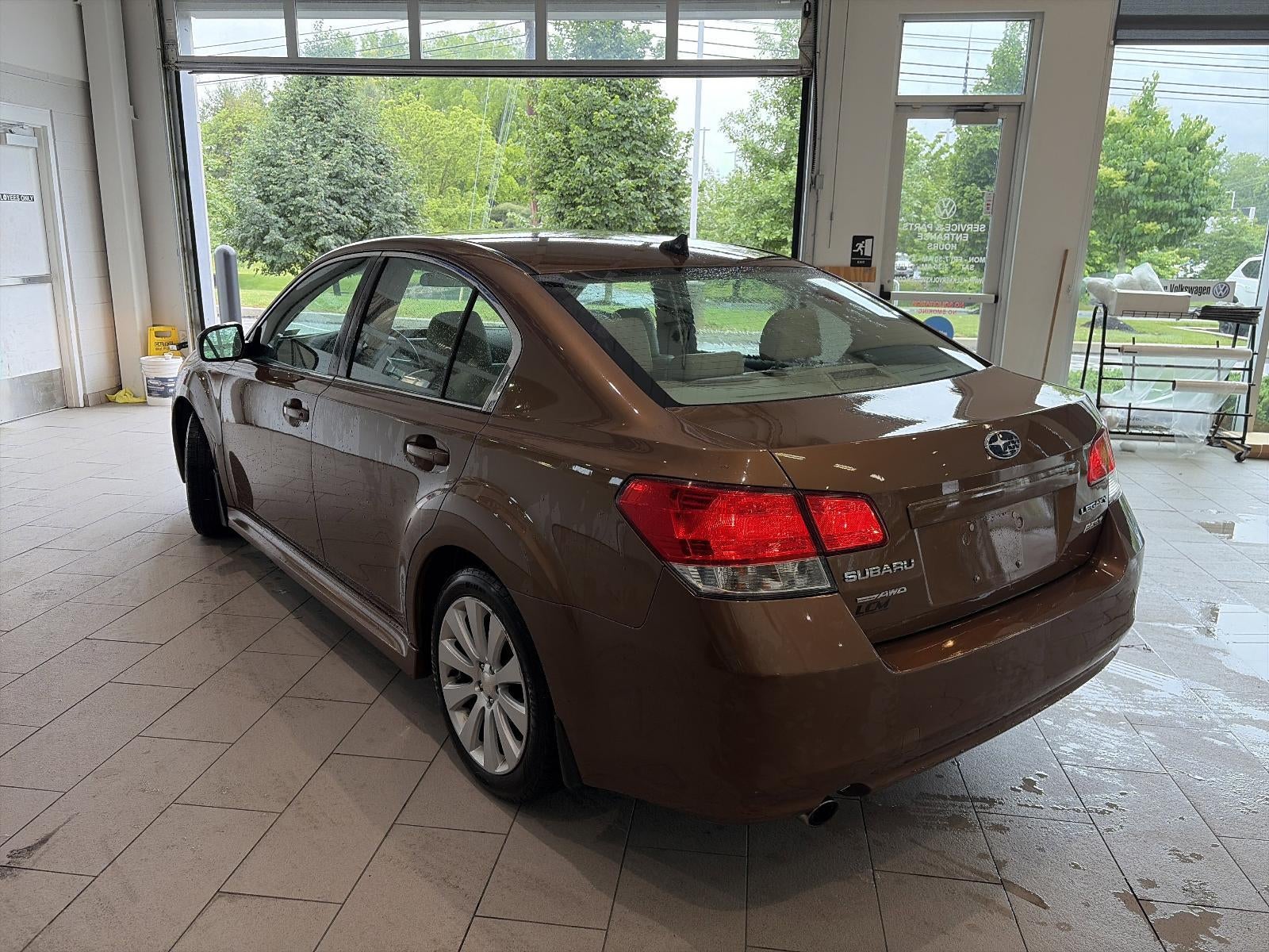 2011 Subaru Legacy 2.5i Limited Power Moonroof