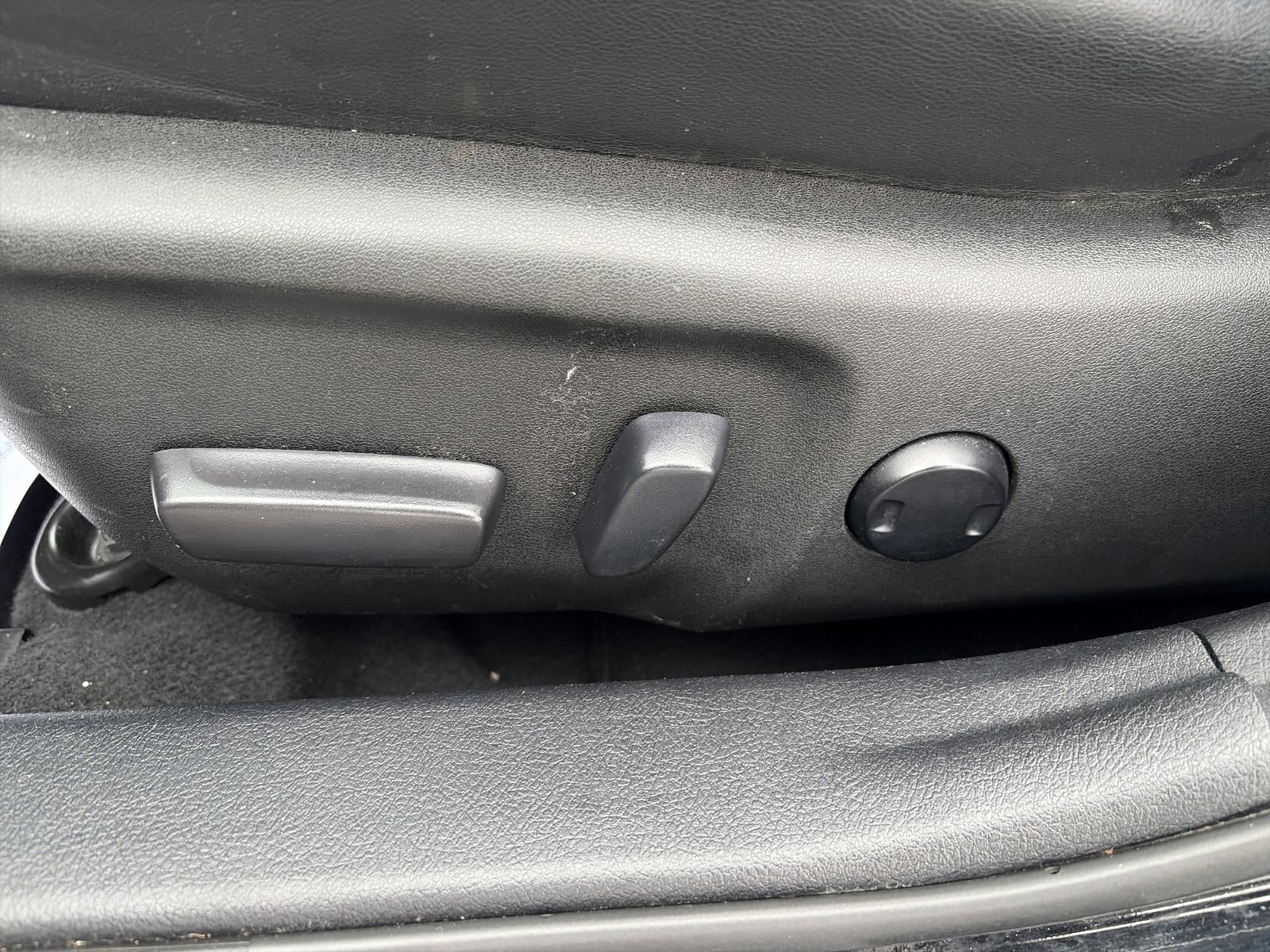 2016 Toyota Camry Hybrid 4dr Sdn XLE (GS)