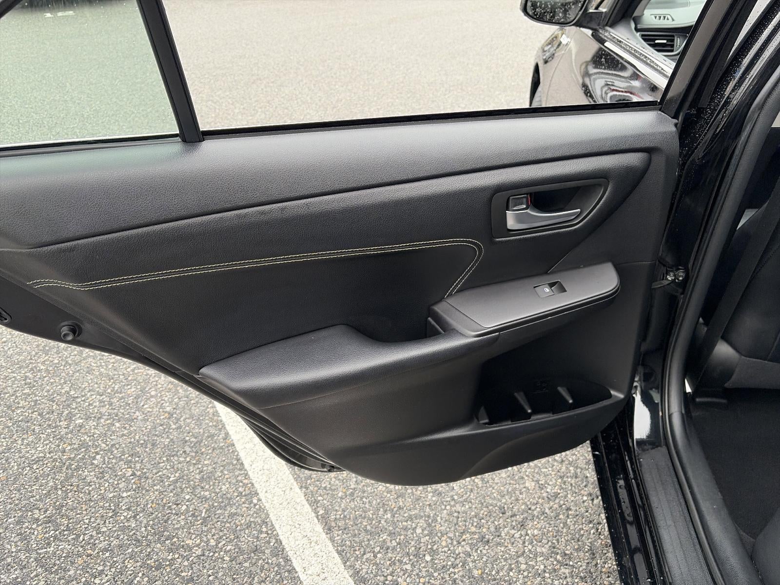 2016 Toyota Camry Hybrid 4dr Sdn XLE (GS)