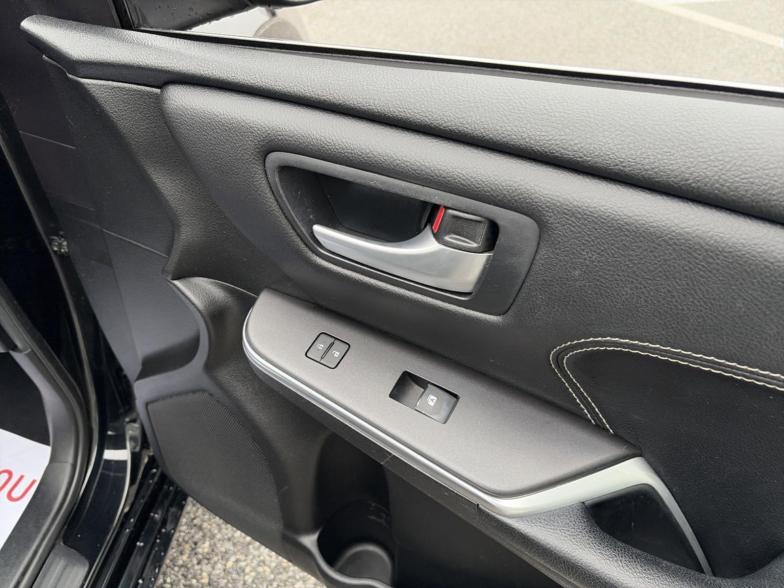 2016 Toyota Camry Hybrid 4dr Sdn XLE (GS)