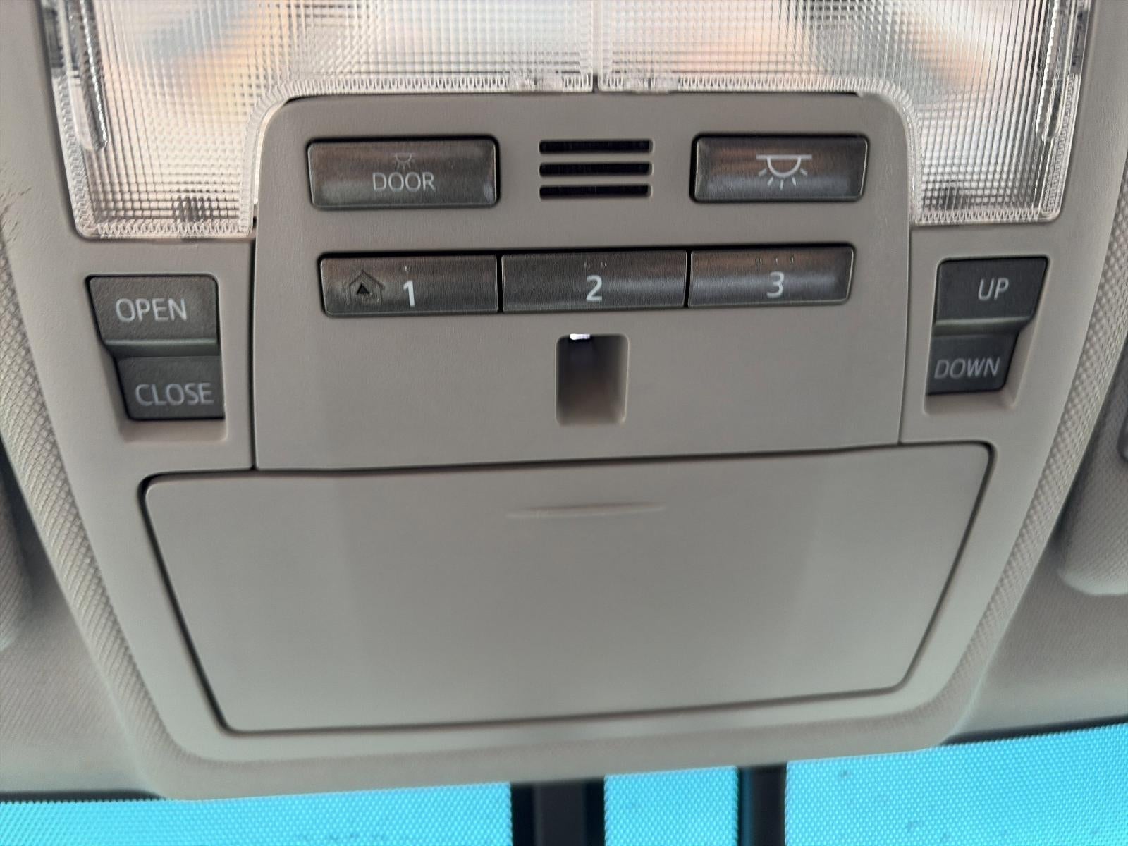 2016 Toyota Camry Hybrid 4dr Sdn XLE (GS)