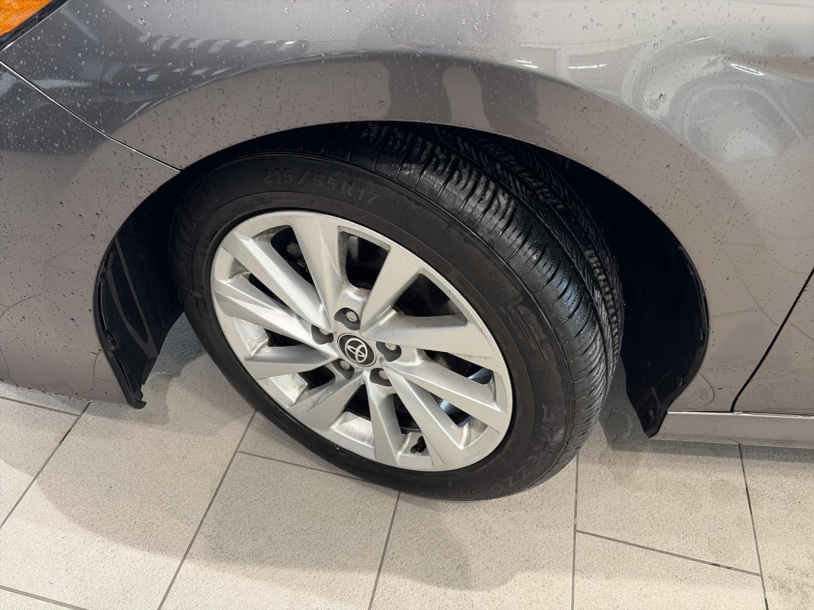 2023 Toyota Camry LE Auto (SE)