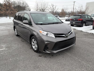 2018 Toyota Sienna LE FWD 8-Passenger (Natl)