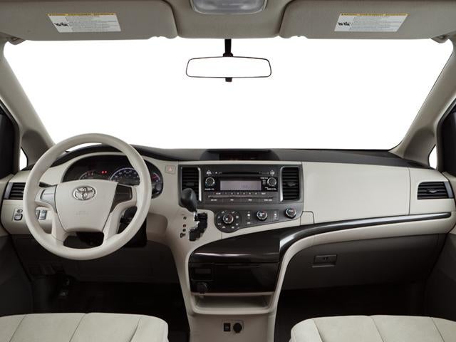 2013 Toyota Sienna 5dr 8-Pass Van V6 SE FWD (Natl)