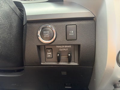2020 Toyota Tundra 4WD 4WD TRD Pro CrewMax 5.5' Bed 5.7L (Natl)