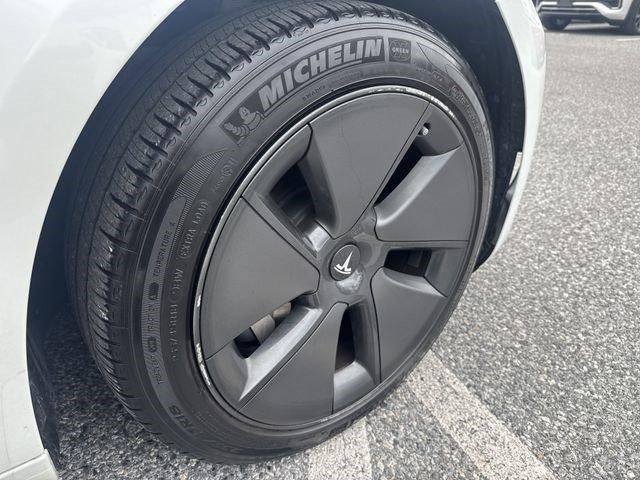 2023 Tesla Model 3 RWD