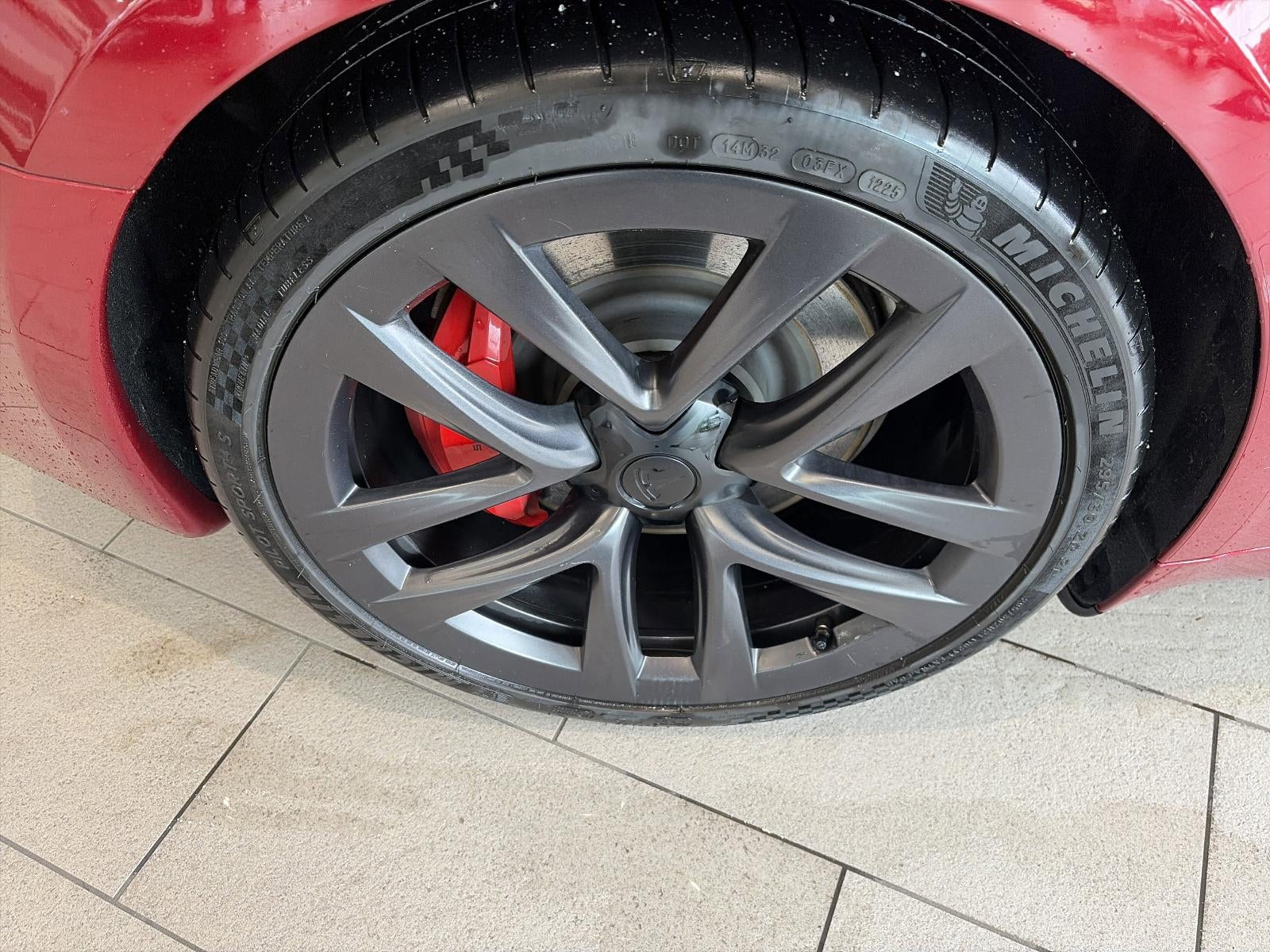 2024 Tesla Model S Plaid AWD