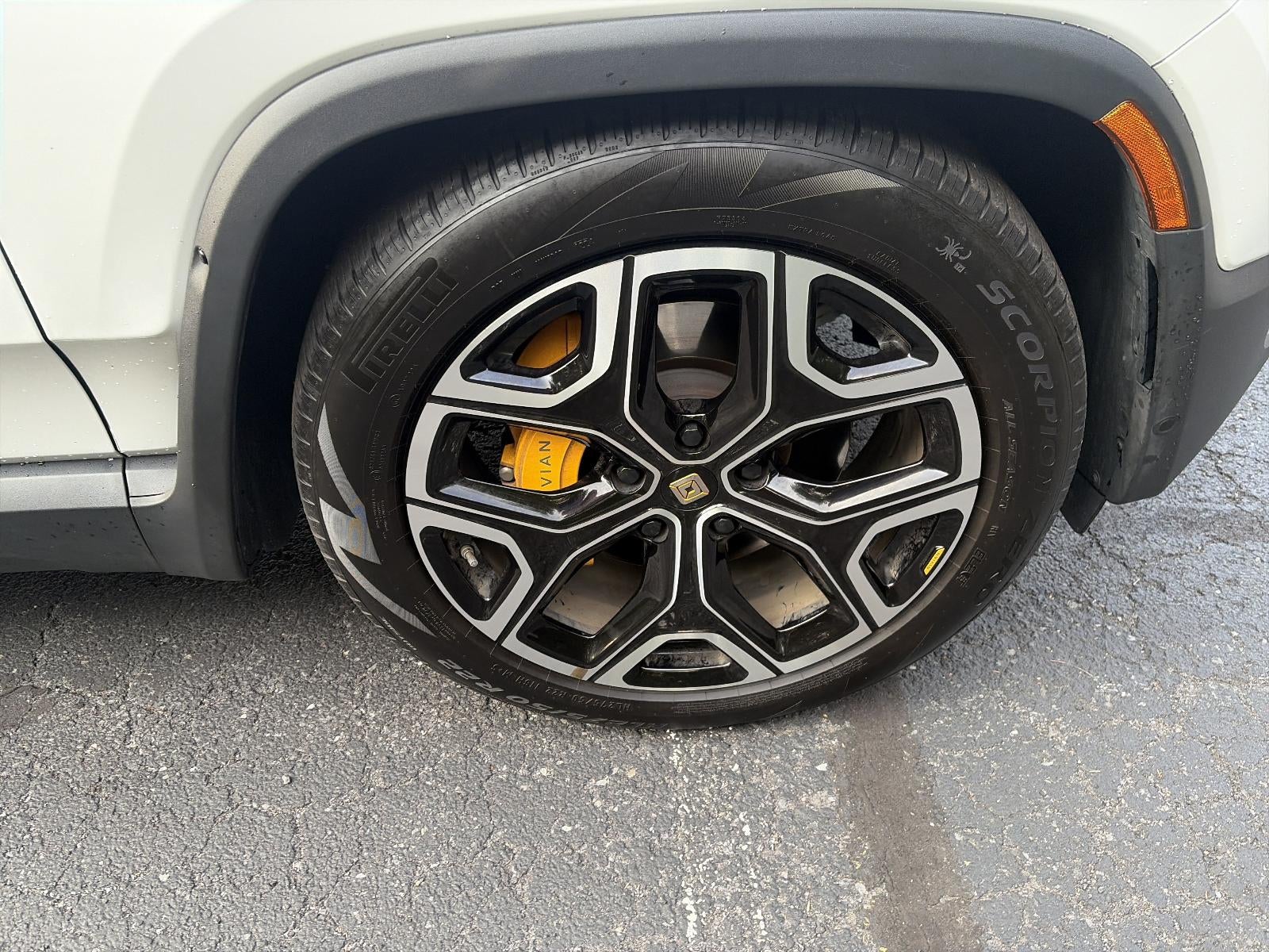 2022 Rivian R1S Launch Edition AWD
