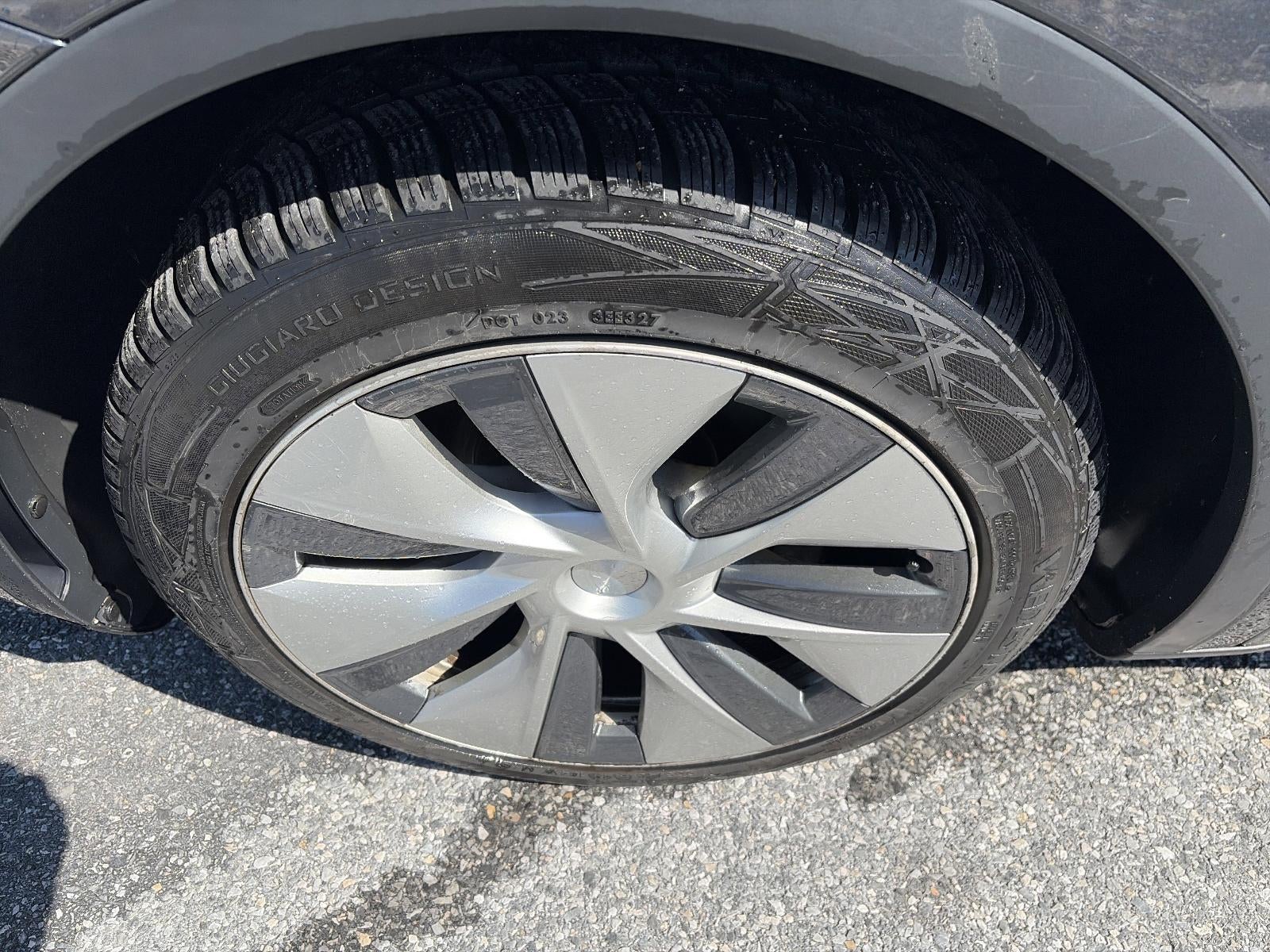 2022 Tesla Model Y Long Range AWD