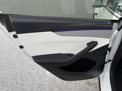 2026 Tesla Model Y AWD