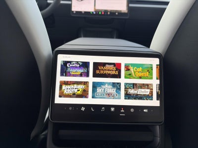 2026 Tesla Model Y AWD