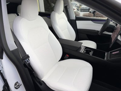 2026 Tesla Model Y AWD