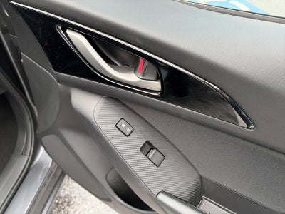 2014 Mazda Mazda3 4dr Sdn Man i Touring