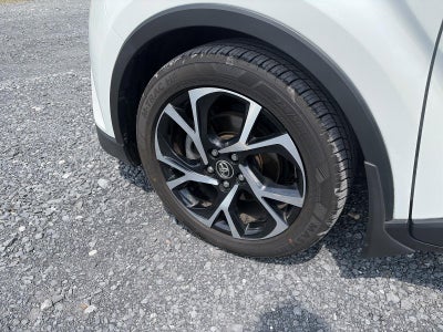 2018 Toyota C-HR XLE FWD (Natl)