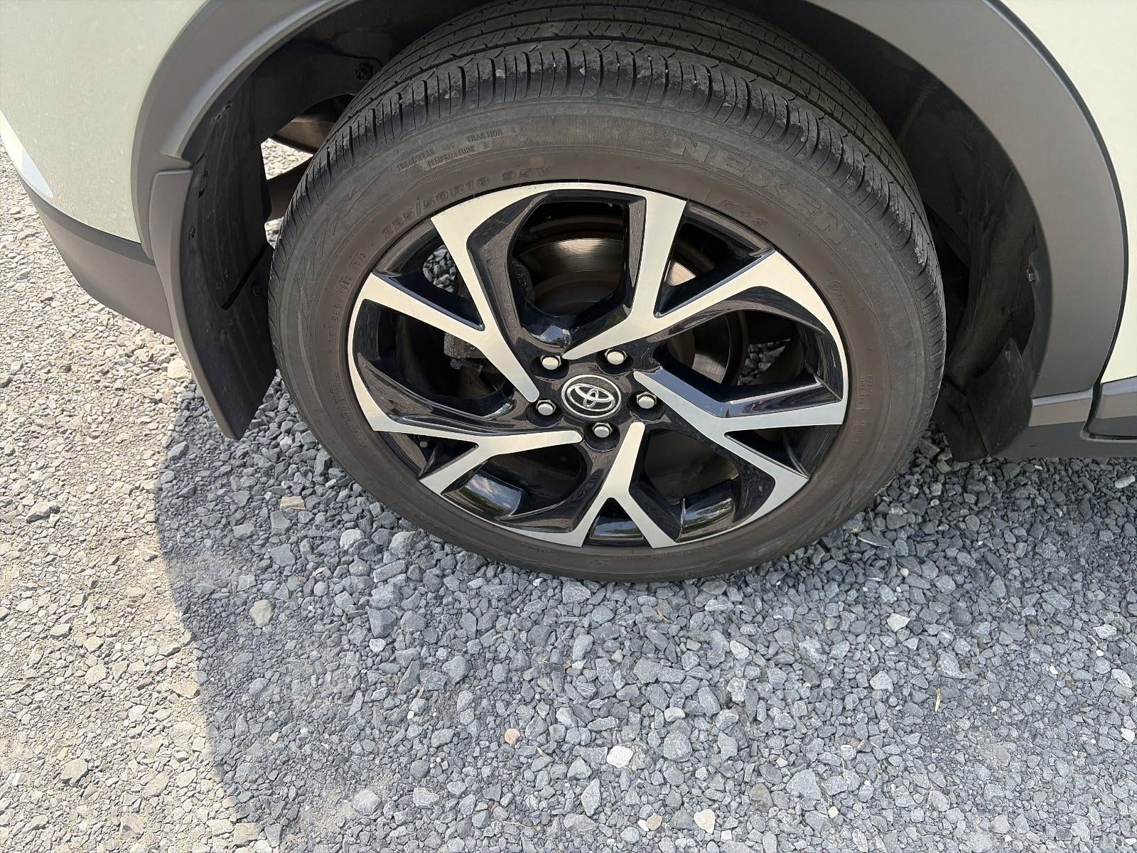 2018 Toyota C-HR XLE FWD (Natl)